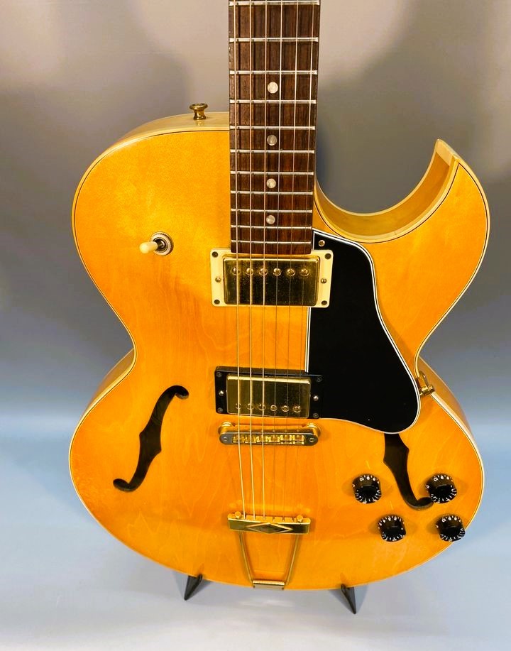 2000-gibson-es-135-blonde-maple-gold-limited-edition