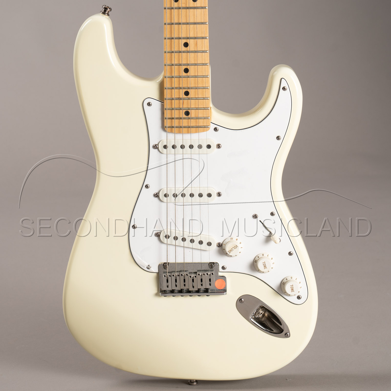1999-fender-usa-standard-stratocaster-white-maple